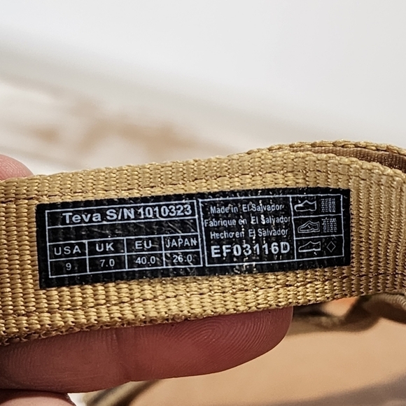 Women's sz 9 Teva Universal Ombre fire flame orange yellow activewear sandals - Picture 7 of 9